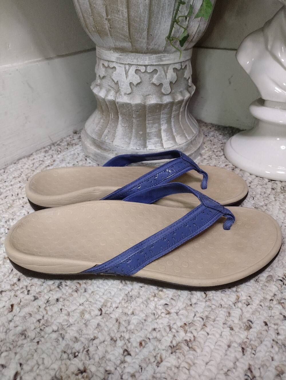 Vionic Casandra Blue Patent Leather & Web Strap Flip-Flop Style Orthotic Sandals